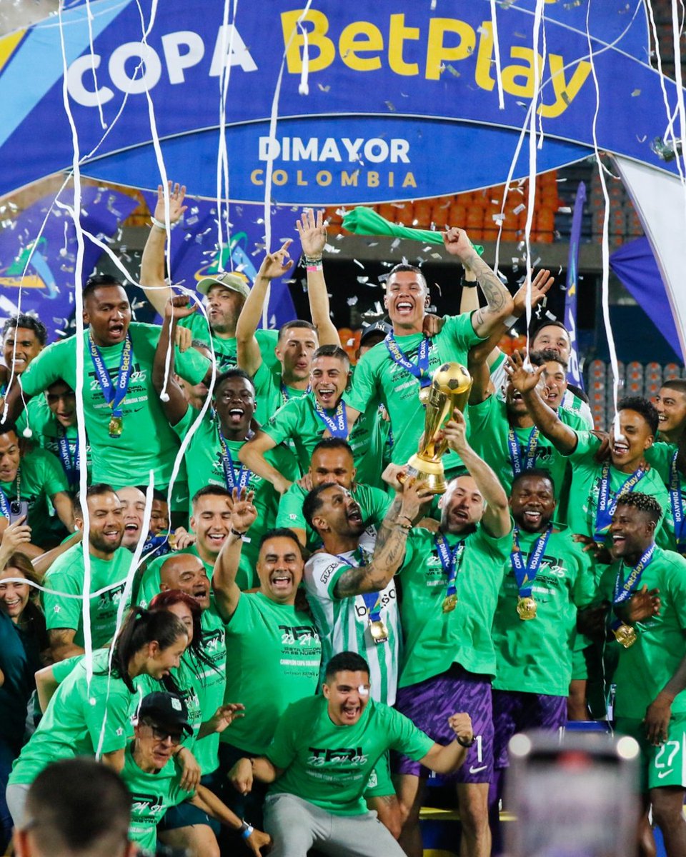 💚🏆 C A M P E O N E S 🏆💚
Atletico Nacional El Más Grande!!
<a href="/nacionaloficial/">Atlético Nacional</a>