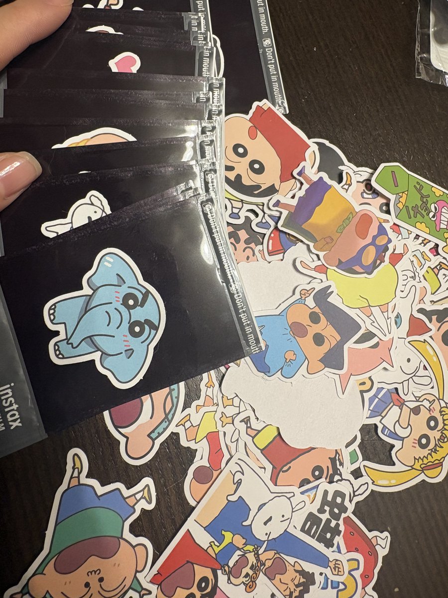 今回のチェキ、大好きなしんちゃんのステッカー貼った♡ 全部可愛い