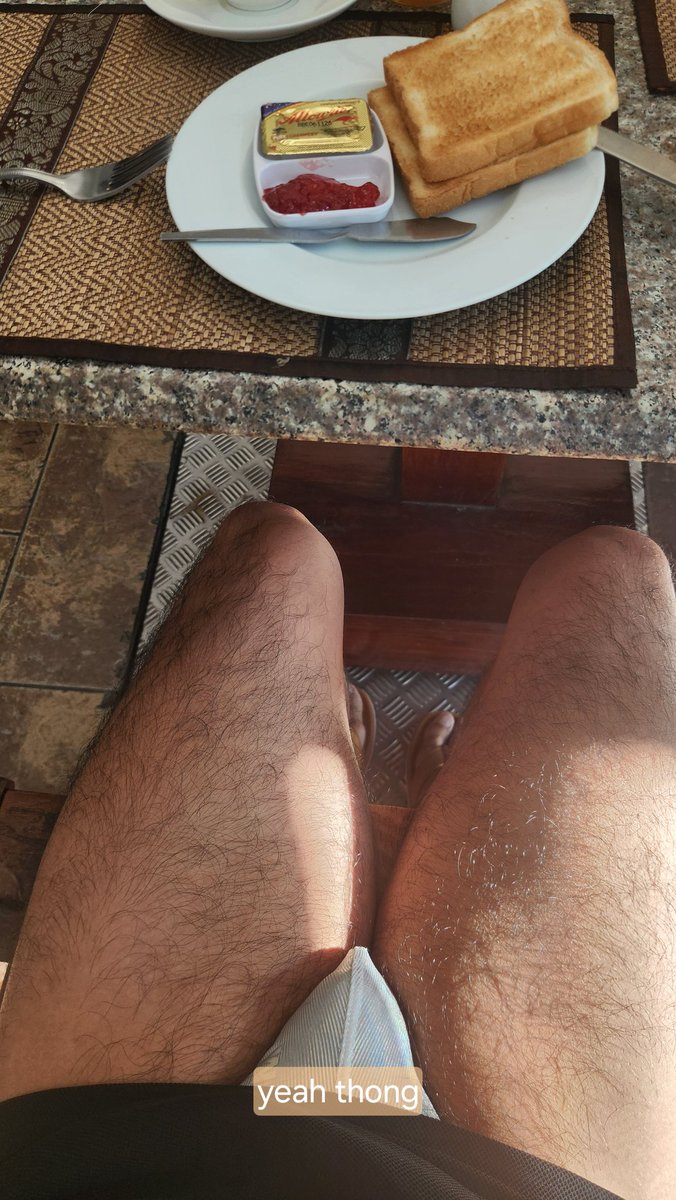 yeahar3's tweet image. have you tried to wear underwear only to walk to eat breakfast in the hotel?