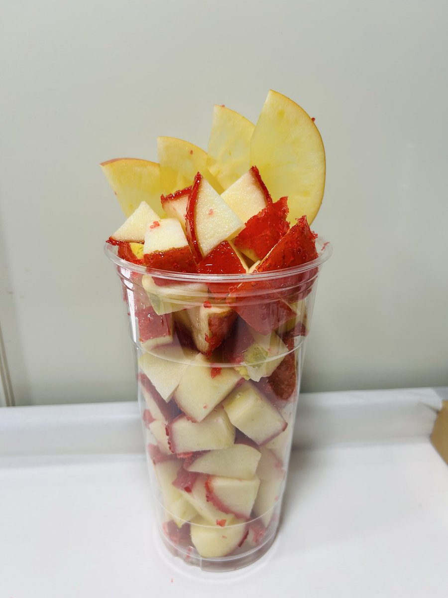 本日も21時まで営業🍎 神りんご飴 極上蜜入り『高徳』 本気ドリンク