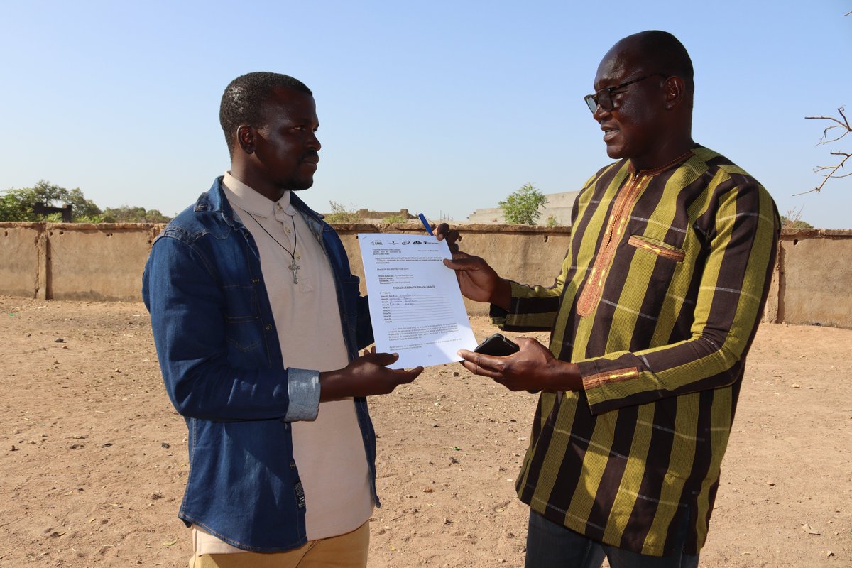 SaveChildrenBF's tweet image. Un souffle nouveau pour l’éducation dans la région des Tannounyan !
Le projet BEN KADI lance la construction de 24 salles de classe, 24 bureaux, 24 magasins et 48 latrines pour réduire la surcharge des écoles.
Objectif : offrir un cadre d’apprentissage digne aux enfants.
#BENKADI