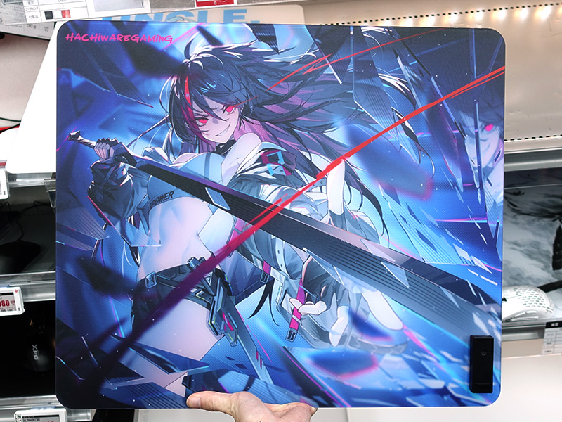更新：独自フロスト加工の強化ガラス製マウスパッド「Hachiware Gaming