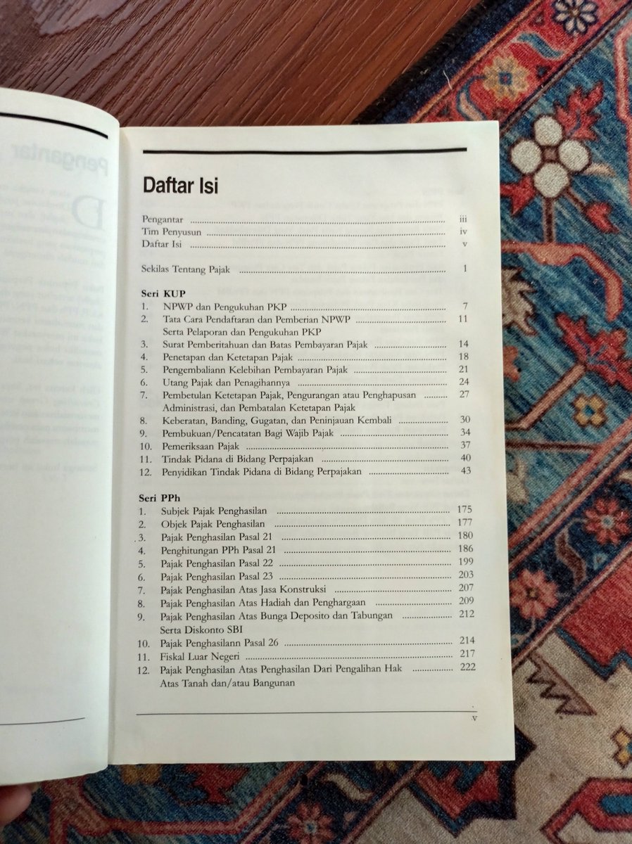 Petunjuk Perpajakan Praktis.

Oleh; Tim Kharisma.

Tahun 2003
560 halaman

Harga 55.000.
Minat?
Cara Order silakan
✓DM or Klik link WA wa.link/77v7j8