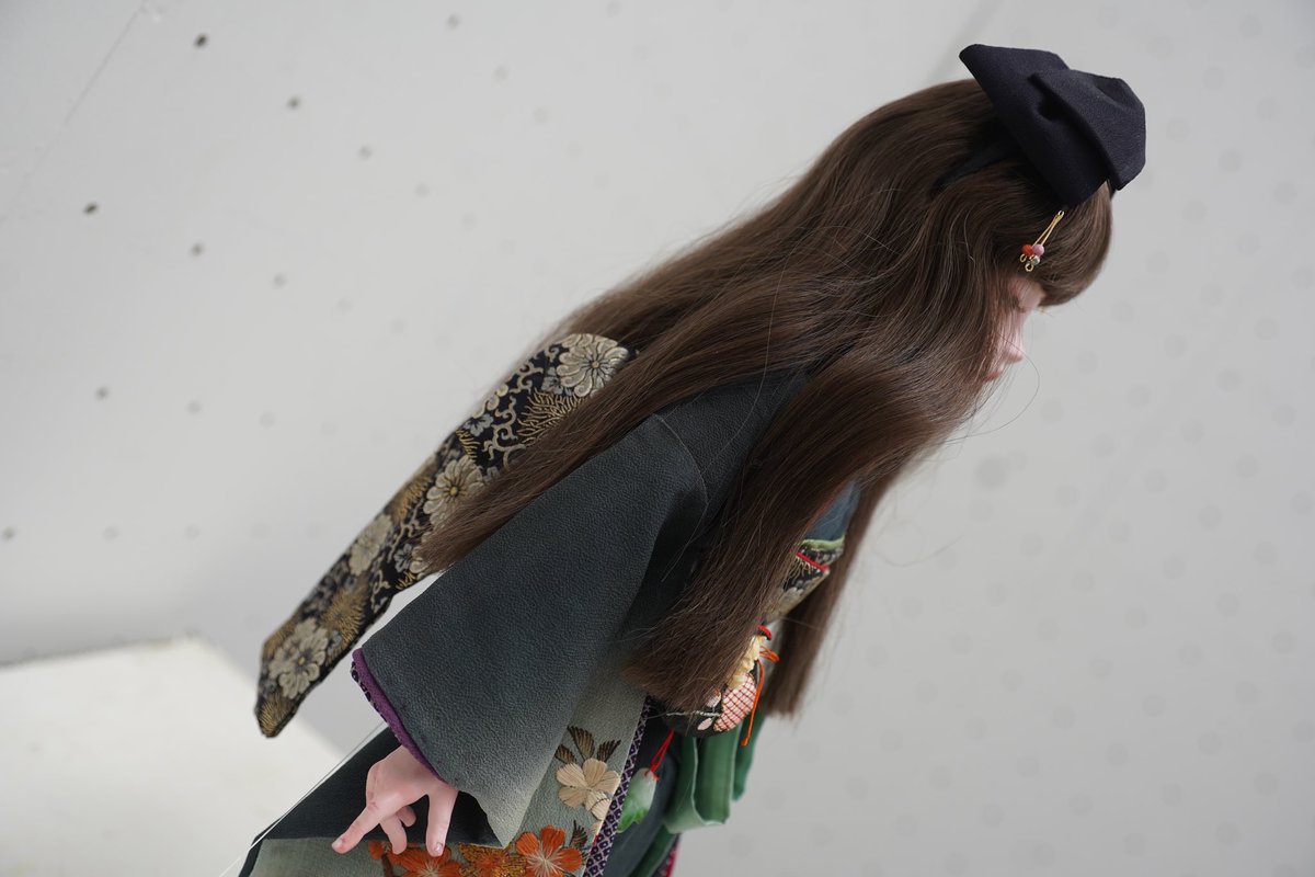 こちらは東京都美術館で20日まで開催されている人形研展での水澄美恵子先生の「朧月夜の童女」。

<a href="/minazumidoll/">水澄美恵子</a>
#水澄美恵子
#人形研展
#東京都美術館