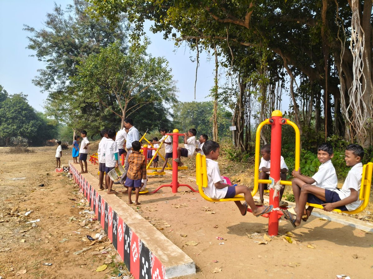 NilgiriBlock tweet media