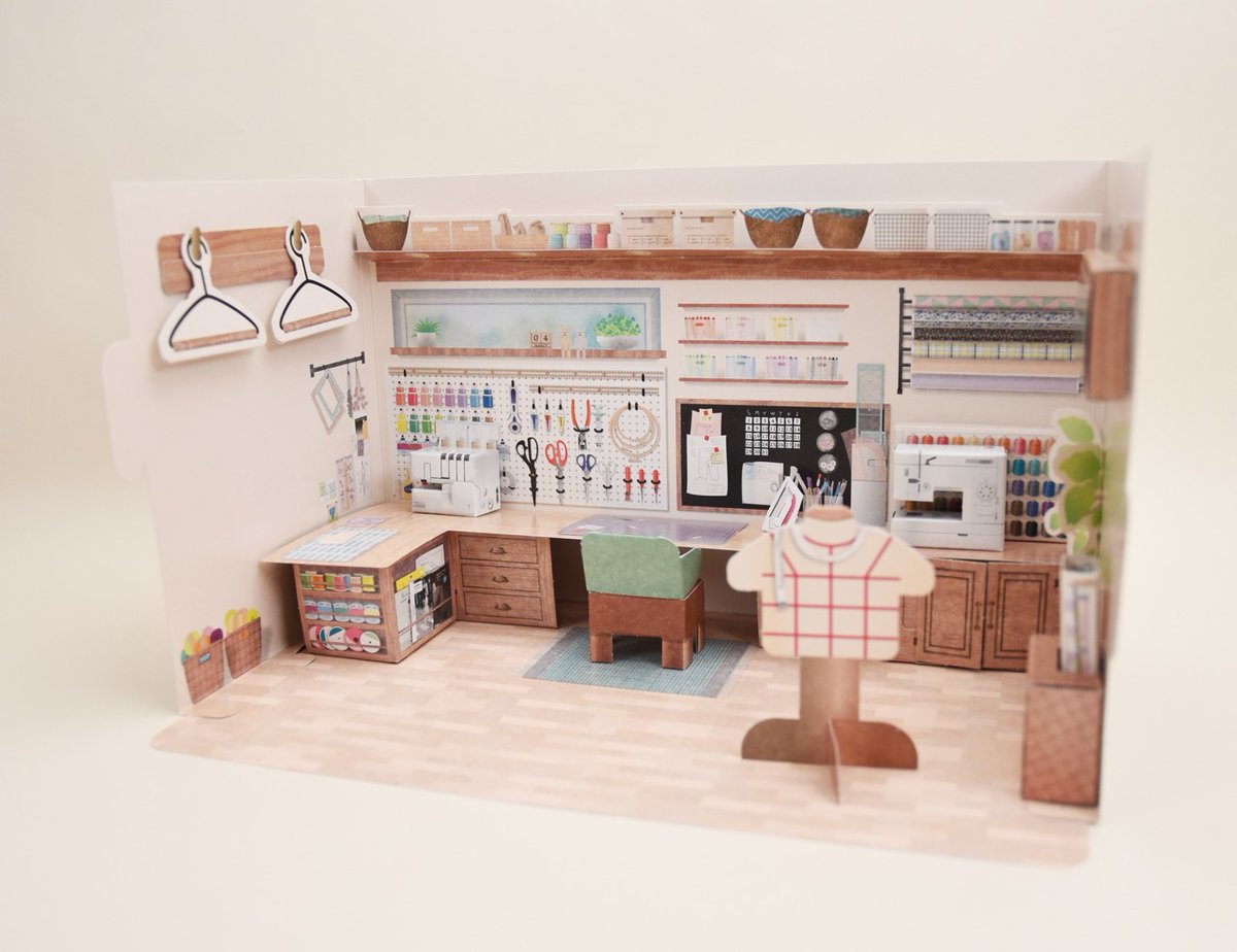 🧸新商品🧸

たためるペーパースタジオキット 全4種｜クロバー・紙宇宙
全4種・各¥2,200

ぬい、ドール、アクスタ等の撮影背景にぴったりのペーパークラフトのキットです。

あのクロバーさんからまさかのペーパークラフトキット！