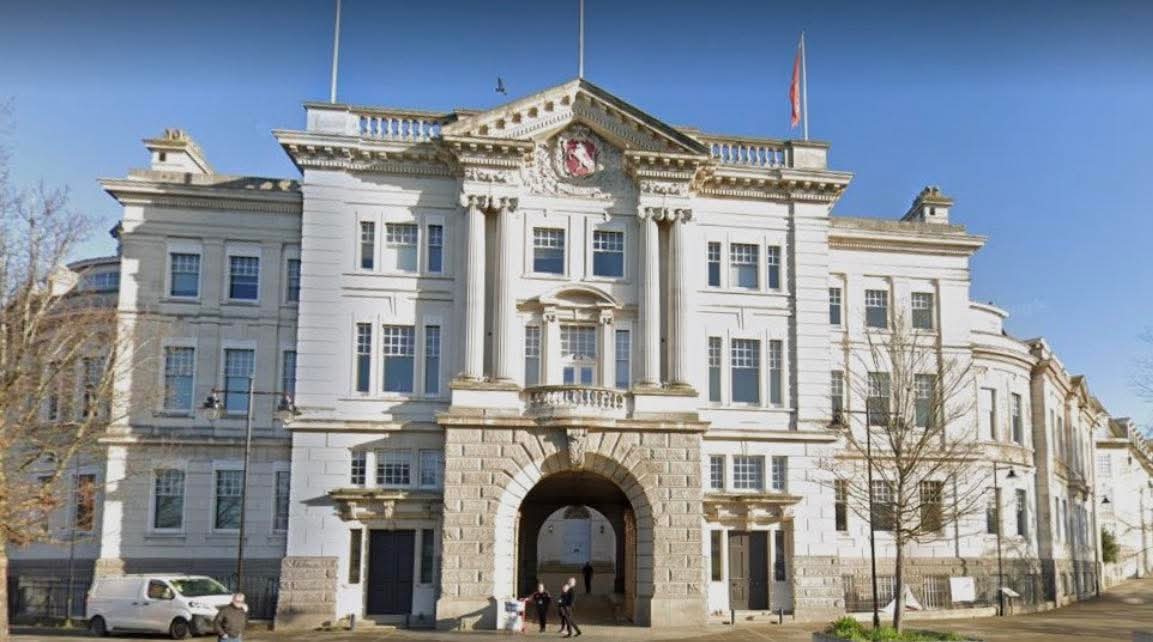 Andrew__Kennedy's tweet image. At @reformparty_uk led @Kent_cc, where we already have a £50m budget overspend, we are being asked today to vote to approve expenditure of £100k plus to employ 'political assistants'. 

This was not in their manifesto and not what Kent residents voted for.