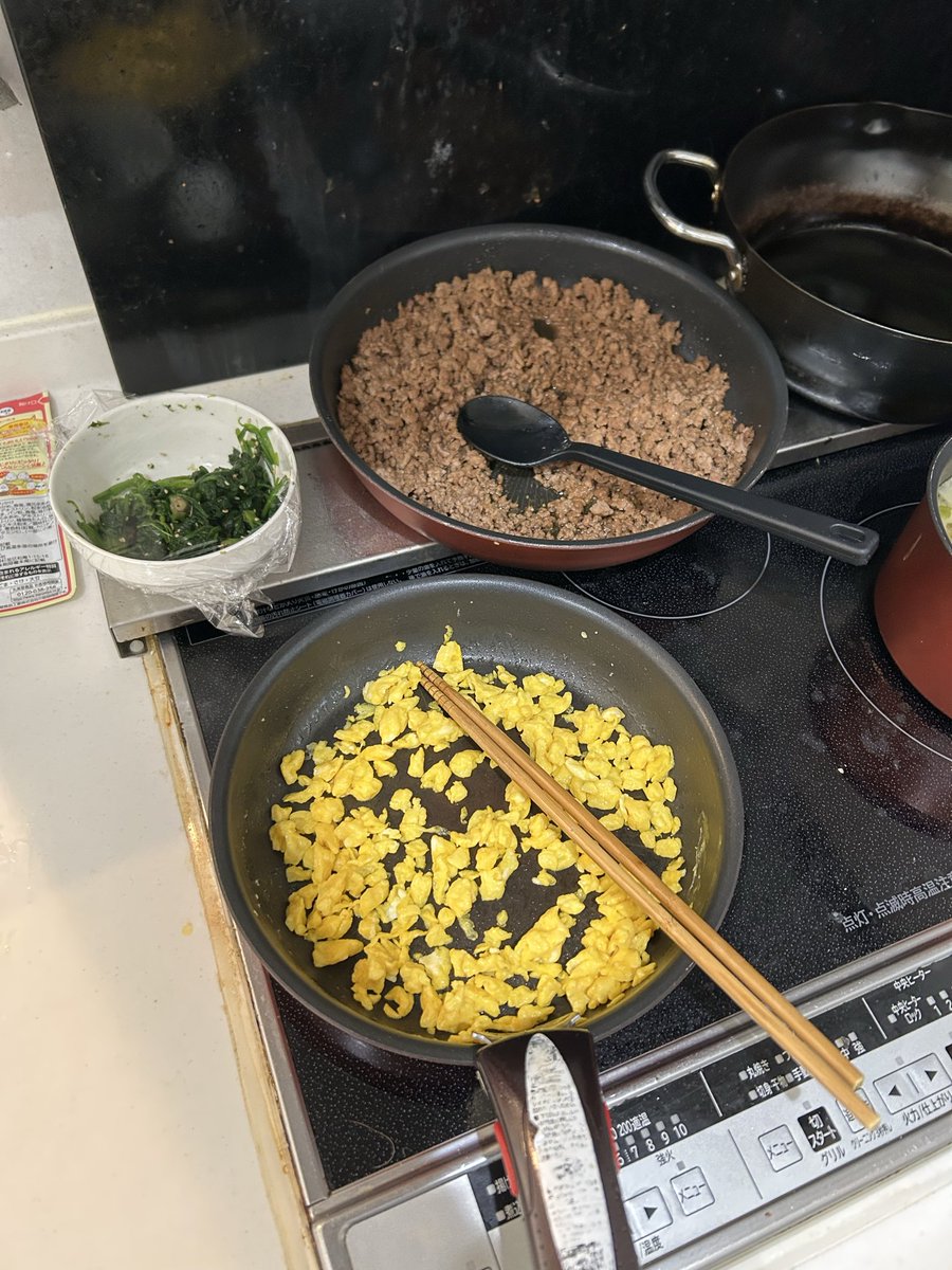 jujumarup's tweet image. 今日も仕事前に晩御飯の準備ー！後は仕事中に抜けて帰ってきて温めて出すだけ😄この時間からの仕事の時はいつもこんな感じ😅では仕事へ行ってまいります🫡