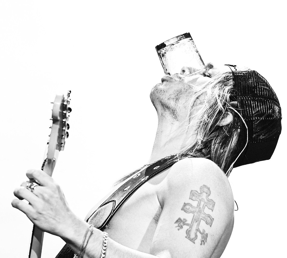 Y pasó el 4to River de <a href="/AIRBAGoficial/">Patricio Sardelli</a>  salud ! <a href="/dfallaccess/">DF Entertainment</a> <a href="/livedaleplay/">Dale Play Live</a>