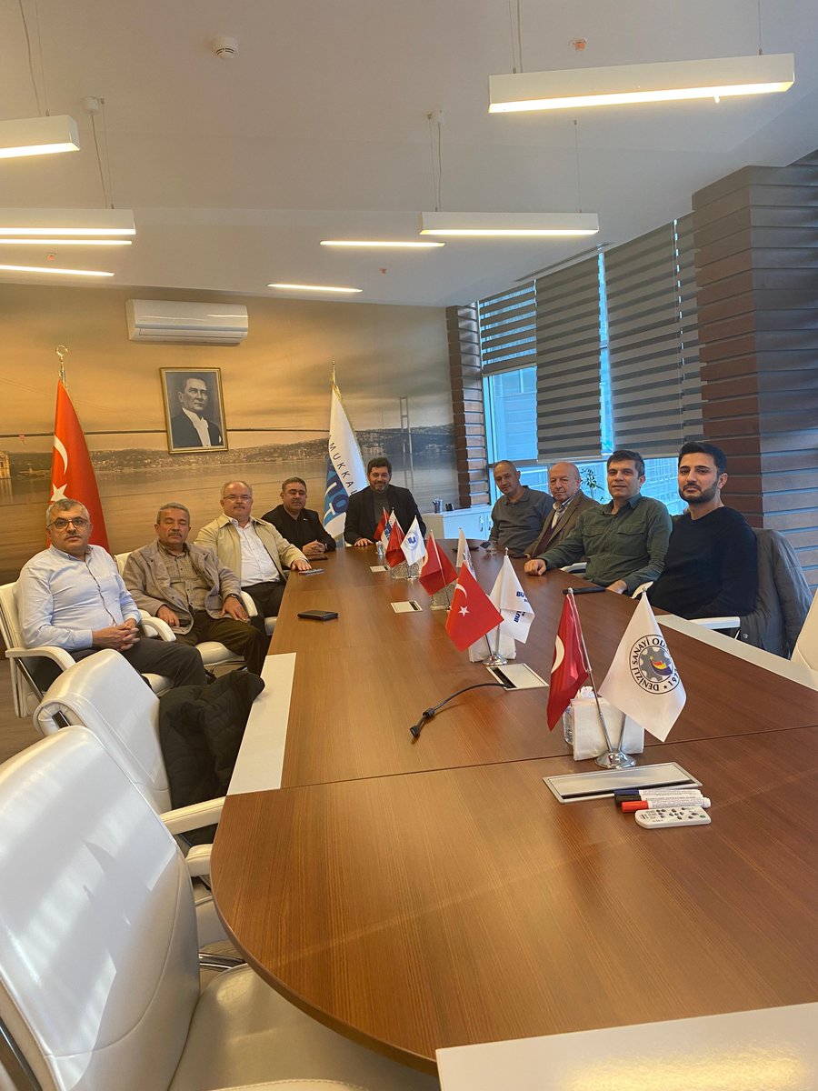 Denizli MÜSİAD Başkanı Engin Boyacı ve yönetim kurulu üyeleri, Teknokentimizi ziyaret etti.

Ziyaret kapsamında, üniversite-sanayi iş birliklerinin geliştirilmesine yönelik karşılıklı değerlendirmelerde bulunuldu.

#Denizli #Teknokent #ÜniversiteSanayiİşBirliği #ArGe #İnovasyon