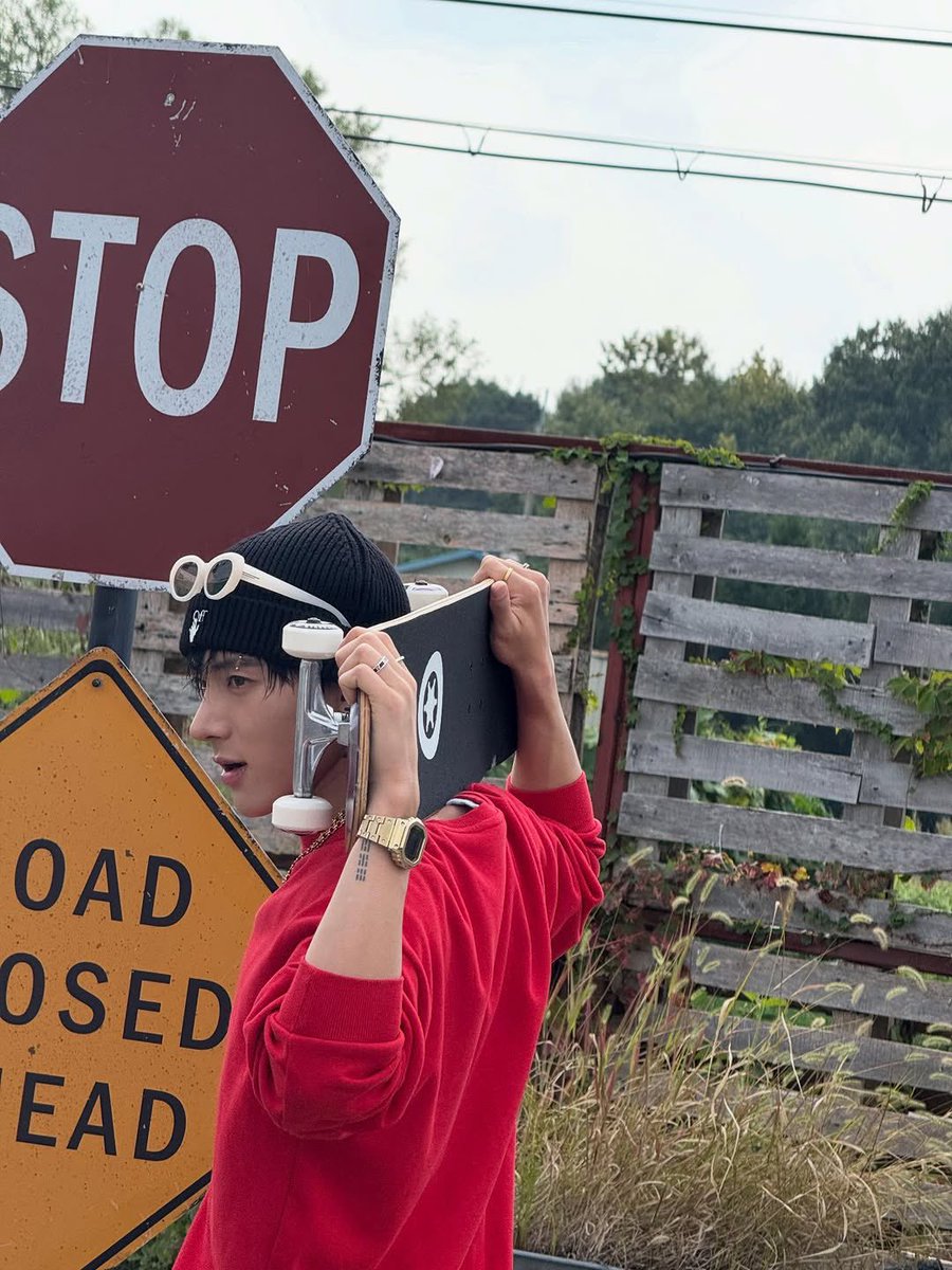 Rickey Henderson: The Man of Steal and MLB Legend, image size:900x1200