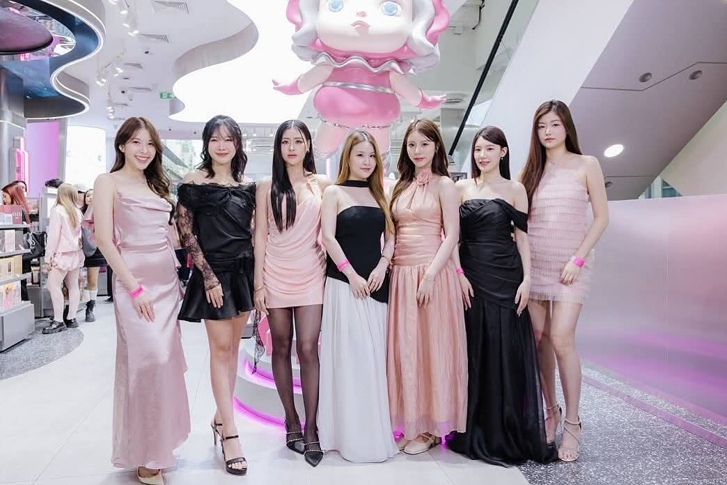 doctor_keng's tweet image. 🩷 N I C E 🩷 #MinminRachaya #EVEANDBOY20thAnniversary #SIAMSQUAREONE