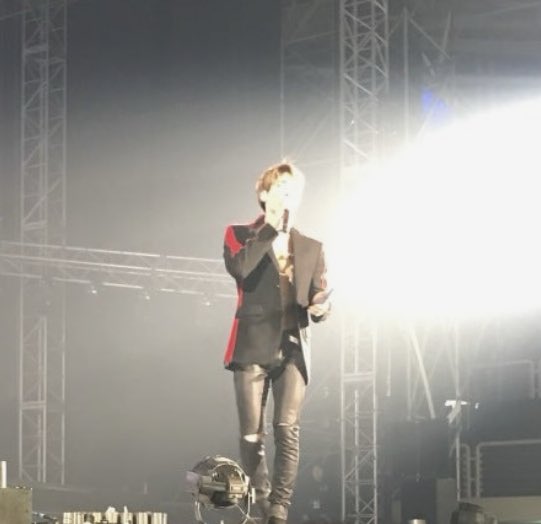 열심히 뒤져서 찾아낸 종현이 사진이얌
아 좀 열심히 찍어둘걸 그랬지
