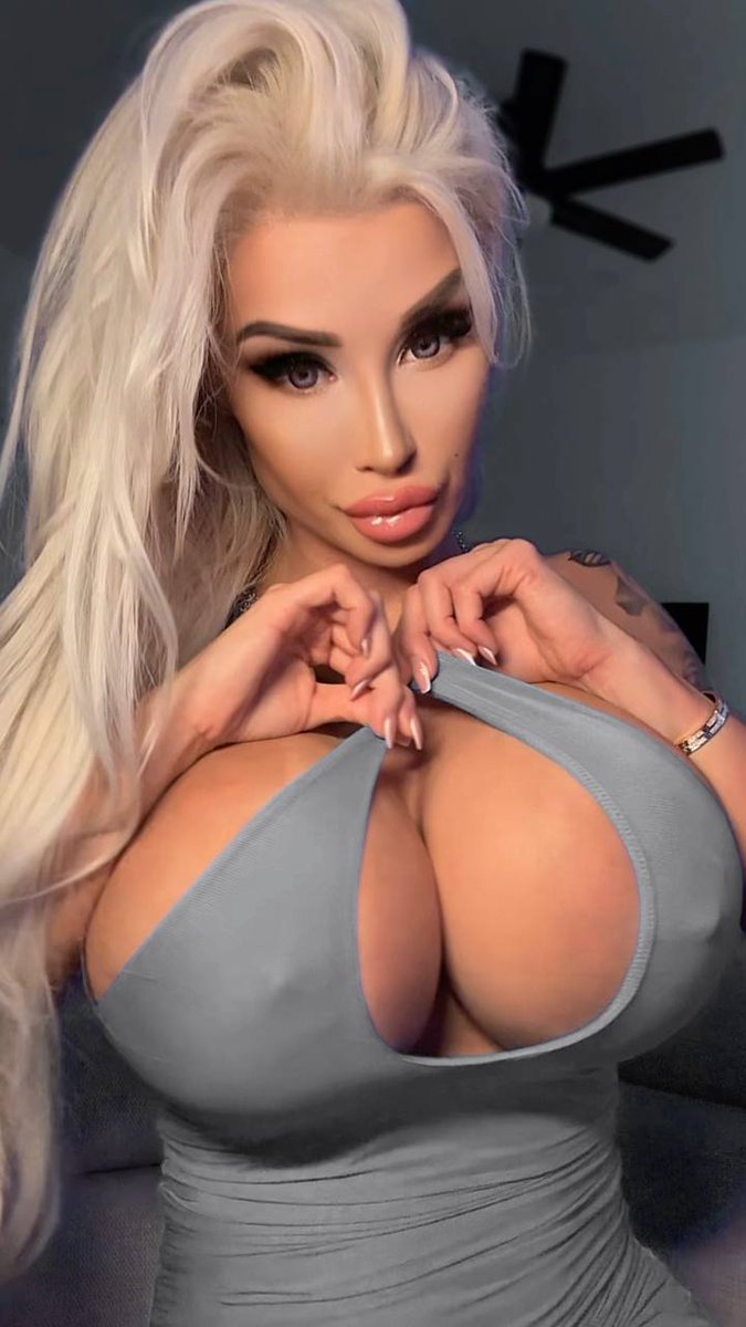 xMistressCandy's tweet photo. A repost equals a cheeky gift that will slide into your messages later... Don’t miss it! 💌 https://t.co/7N81mAxJKh
