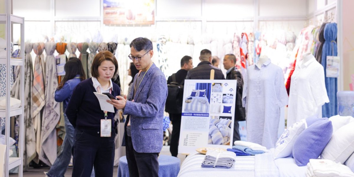 TextileValue's tweet image. Intertextile Shanghai Home Textiles – Spring Edition 2026 returns this March, spotlighting innovative bedding, sleep technology and sustainable home textile solutions.

Read More: textilevaluechain.in/news-insights/…

#IntertextileShanghai #HomeTextiles #BeddingInnovation #SleepEconom