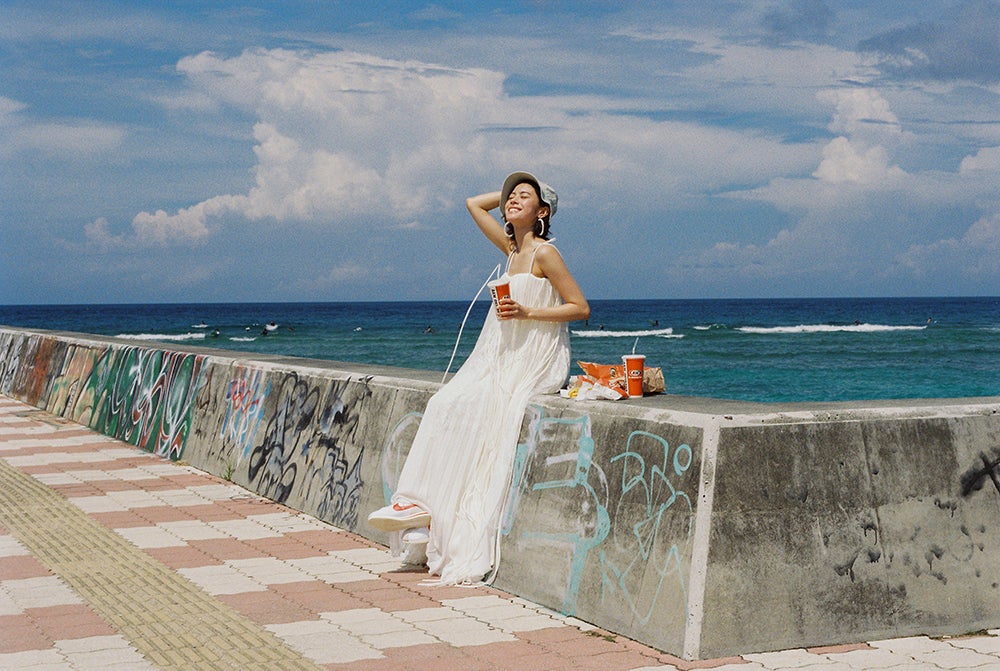 DIVINE CROSS ビーチで海水浴千羽 ウエディングドレス満留 SEC2枚 安斉星来、ウエディングドレス姿披露💐 20代で変化した恋愛観&結婚観も