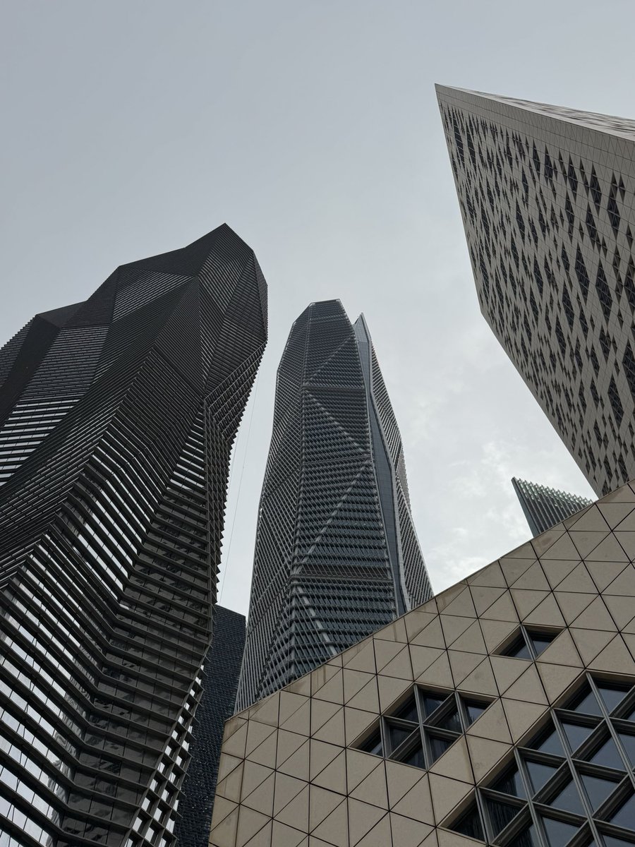 kl7ls's tweet image. صباح الخميس الونيس.