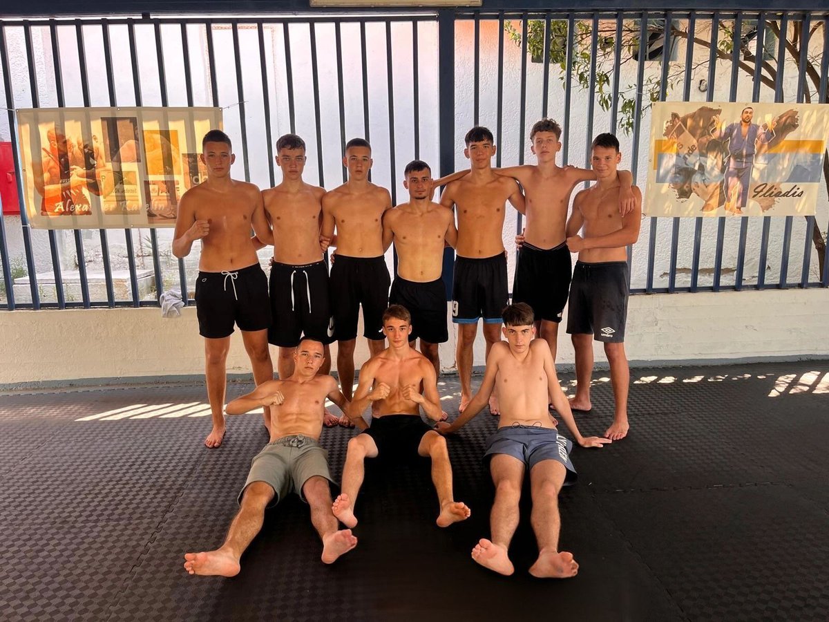 StraightArchive's tweet image. 