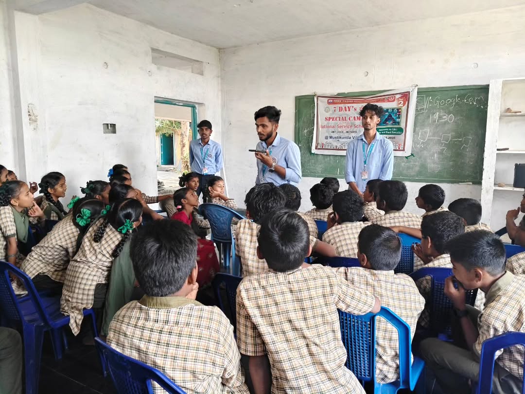 SvistNssUnit's tweet photo. Day 2 | NSS Special Camp 🔐💻
Volunteers spreading cyber security awareness among villagers and students for a safer digital future 🌐✨

#svsitnss#nss#specialcamp#awerness#cybersecurity#jntuknss#collegeservice https://t.co/gAkDl9bt90