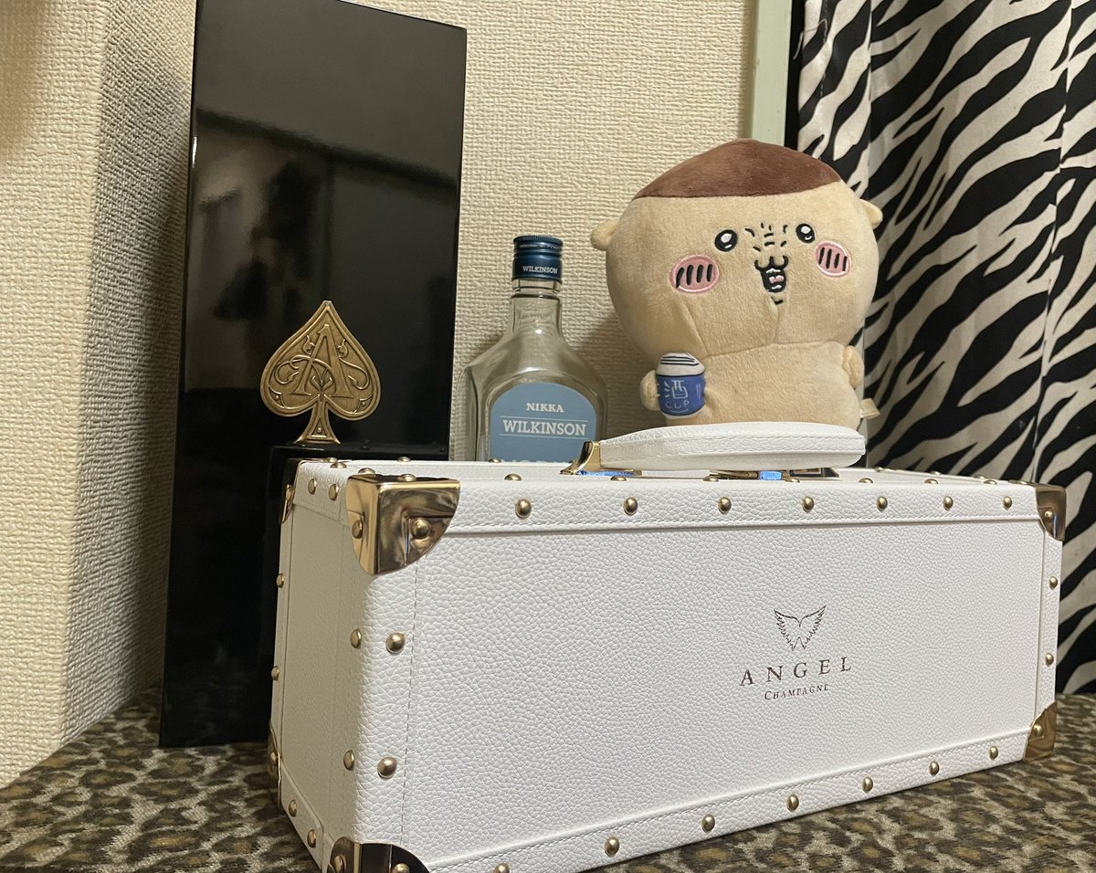 シャンパン箱の有益な使い道、何か無い？ #エンジェル #アルマンド