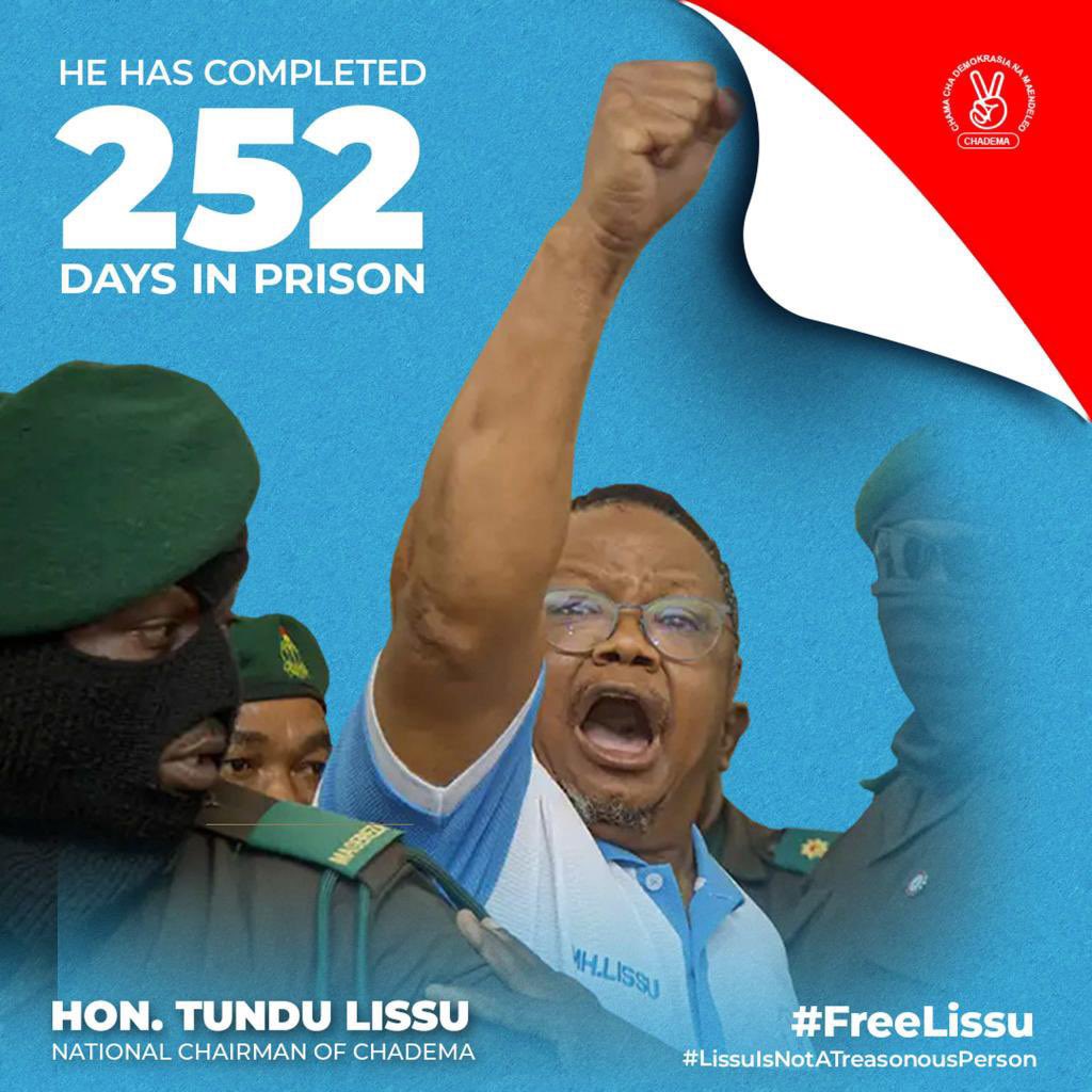 Sativa255's tweet photo. ANAANDIKA WAKILI WA CHAMA @ShundoGaston 

UPDATE KUTOKA UKONGA GEREZANI DAY 252:

Leo nimemtembelea Mteja wangu  Mhe Lissu, Ukonga Gerezani kujadiliana naye hatima ya kesi zinazomkabili, ashukuliwe Mungu kwa kuendelea kumjalia afya na siha njema kiongozi. 

Gerezani kuna  utaratibu mpya umeanzishwa ambao ni kinyume cha sheria,  Nilichokutana nacho leo ni kama ifuatavyo; 

Mosi, Nimeshindwa kutekeleza majukumu yangu kama wakili kutokana na @MagerezaT kulazimisha mazungumzo yangu kama wakili na Mteja wangu @TunduALissu  yafanyike mbele ya Maafisa wa Magereza Ukonga wakisikiliza kinyume na Katiba ya nchi, Kinyume na sheria ya Magereza, Kinyume kanuni za Kimataifa, hivyo nimekataa kuzungumza na mteja zaidi ili tutafute kwanza haki ya usiri wa mazungumzo kati ya mawakili na mteja wetu. 

Kwenye hili, @MagerezaT wanafahamu misingi ya kazi, kitendo mnachofanya mnafahamu ni kinyume cha ibara ya 13 ya Katiba, Ni kinyume cha sheria za nchi kuhusu haki za wafungwa na Mahabusu, lakini mnafanya kwa makusudi. Ni lazima kuchukua hatua dhidi yenu.

Pili, Mheshimiwa Lissu aliandika barua kwa Naibu msajili wa Mahakama kuu, tarehe 5 December 2025 akitaka kufahamishwa tarehe rasmi ya session ya kesi ya uhaini inayomkabili pamoja na mwenendo wa kesi hadi ilipoishia. (Taarifa ya Mhe Lissu kuandika barua ilitolewa pia kwa umma) sasa Pamoja na kwamba aliandika barua tarehe 5, cha ajabu ni kwamba barua hizo  zinaonekana zilifika Mahakamani tarehe 15 December 2025, yaani juzi Jumatatu. 

Kwa mnaofahamu Jiografia ya Jiji la Dar Es Salaam kutoka ukonga hadi Mahakama kuu pale posta , imewachukua @MagerezaT siku 10 kufikisha hiyo barua. 

Itakumbukwa session ilipoahirishwa ilipaswa kuanzia November 3 na kukoma tarehe 11 November 2025, lakini hakuletwa Mahakamani hadi siku ya tarehe 11 na tangu siku hiyo hakuna tarehe rasmi iliyopangwa. 

Ni muhimu pia kukumbuka kwamba, utaratibu wa session ni tofauti na utaratibu wa kawaida wa kusikiliza mashauri ya kawaida. Leo session haijulikani itaanza lini, Lissu anaendelea kushikiliwa kwa siku 252 sasa na hakuna kesi inayoendelea.

Tatu, Kuhusiana na Maombi yake ya kuomba kuunganishwa kwenye kesi ya Mali za Chama. Mhe Lissu ameandika barua rasmi kwenda Mahakama kuu, kuifahamisha Mahakama kwamba atajiwakilisha yeye mwenyewe kwenye Maombi namba 28922/2025 , Tundu Antiohas Lissu dhidi ya Said Issa Mohamed & wenzake.

Katika barua hiyo, pamoja na taarifa hiyo ya kujiwakikisha, Mhe Lissu pia ameitarifu Mahakama iwe inampatia nyaraka na taarifa zote kuhusiana na shauri hilo yeye binafsi kupitia Mkuu wa Gereza Ukonga.

#FreeTinduLissu
#SamiaMustGo

REPOST 200

#TUTAKUWEPO🫵🏾😎
