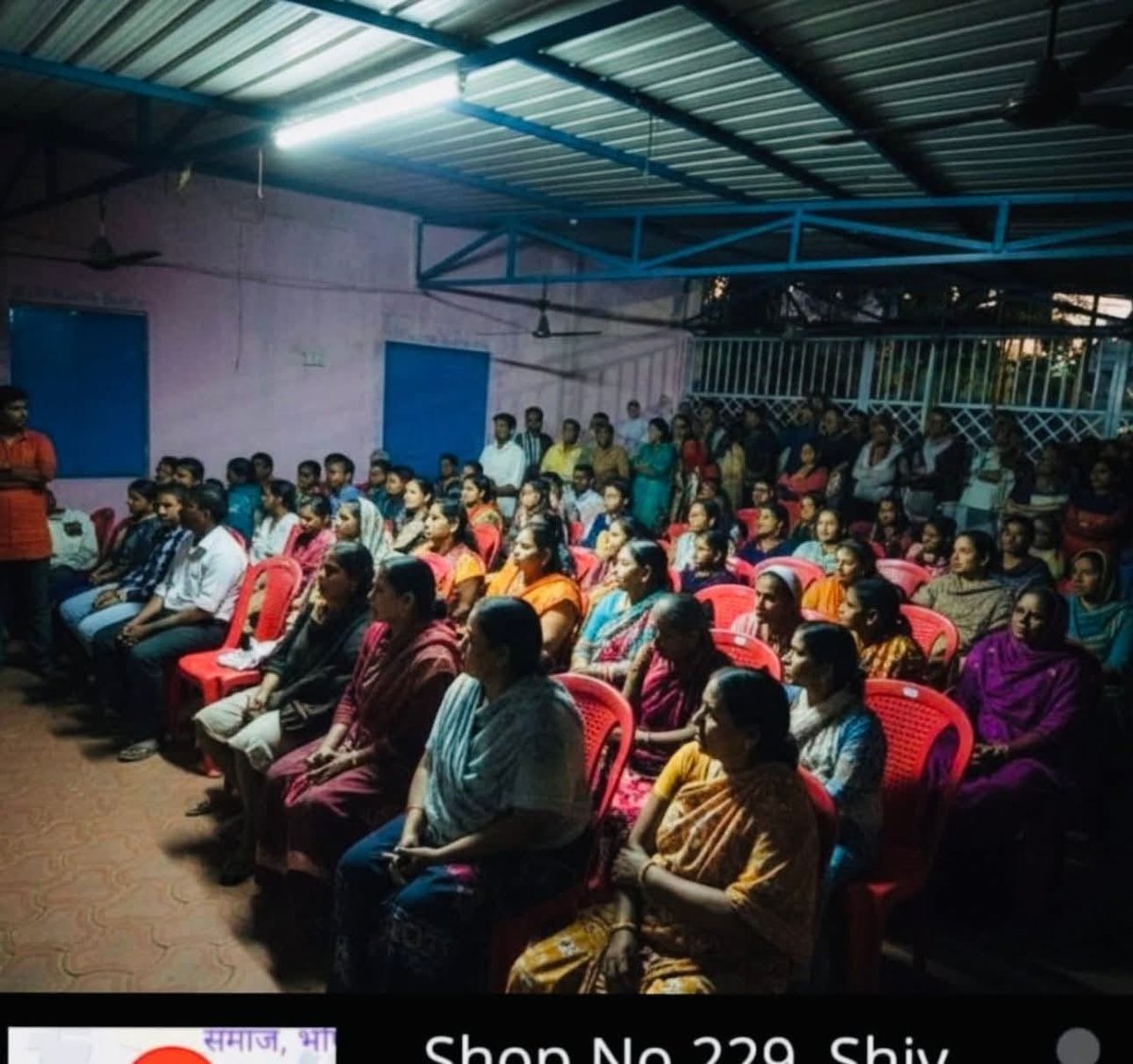 📍 भोपाल

आम आदमी पार्टी द्वारा जारी #मध्यप्रदेश_जोड़ो_अभियान के तहत वरिष्ठ पार्टी नेता एस पी सिंह द्वारा आनंद विहार शिव नगर कॉलोनी भोपाल में की गई जनसभा। 

गत दिनों शुरू हुए मध्य प्रदेश जोड़ो अभियान के तहत आयोजित सभाओं की श्रृंखला में ये थी प्रदेश में 113वीं जनसभा।