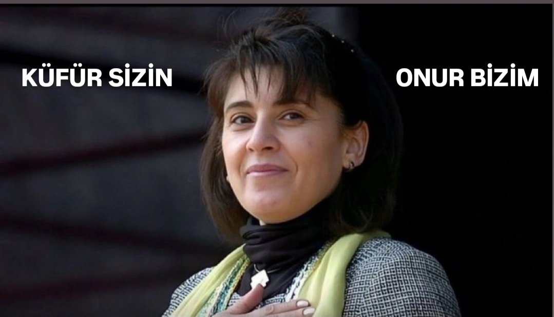 Onur, haysiyet, şeref ve insanlıktan yoksun olan lağım zihniyetliler bizim İçin LEYLA ZANA'nın çöpe attığı tırnağı kadar kıymetli değiller... #LeylaZanaOnurumuzdur