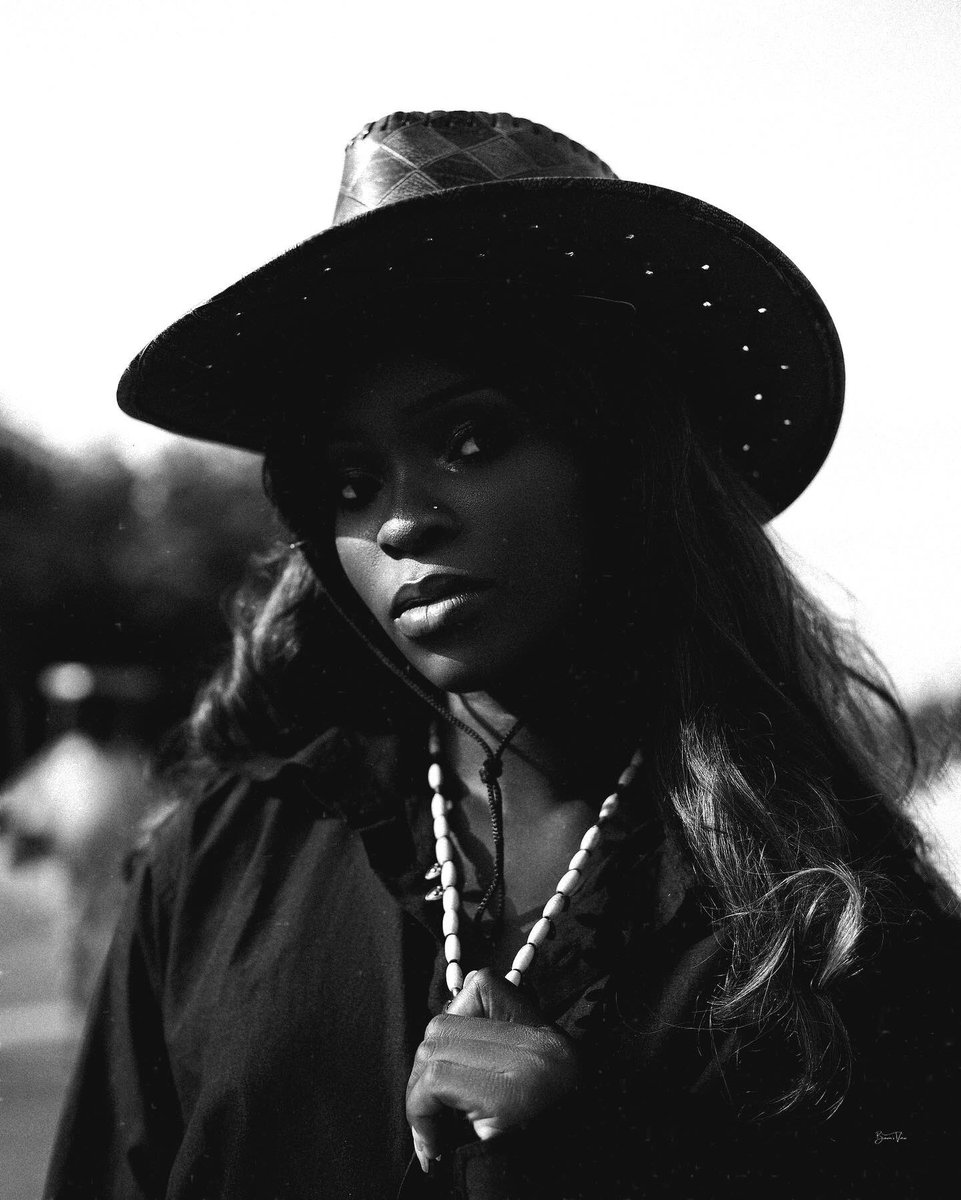 _creativebrown's tweet image. Cowgirl 🤠 

Photographed by Me
Please retweet🙏🏽