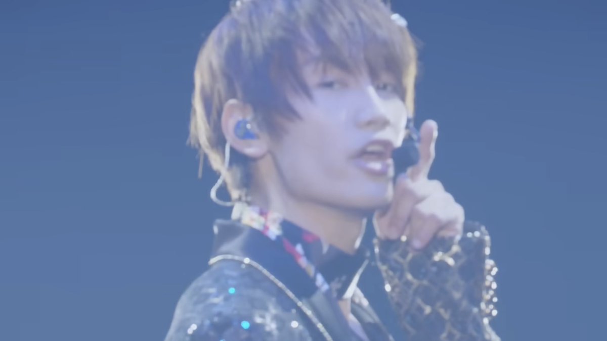 jkdkrsknnw_ri's tweet image. どっちだって愛しい君だろって言われたすぎる、そしたら悔いなく2025年年越せるからさ
#2Faced