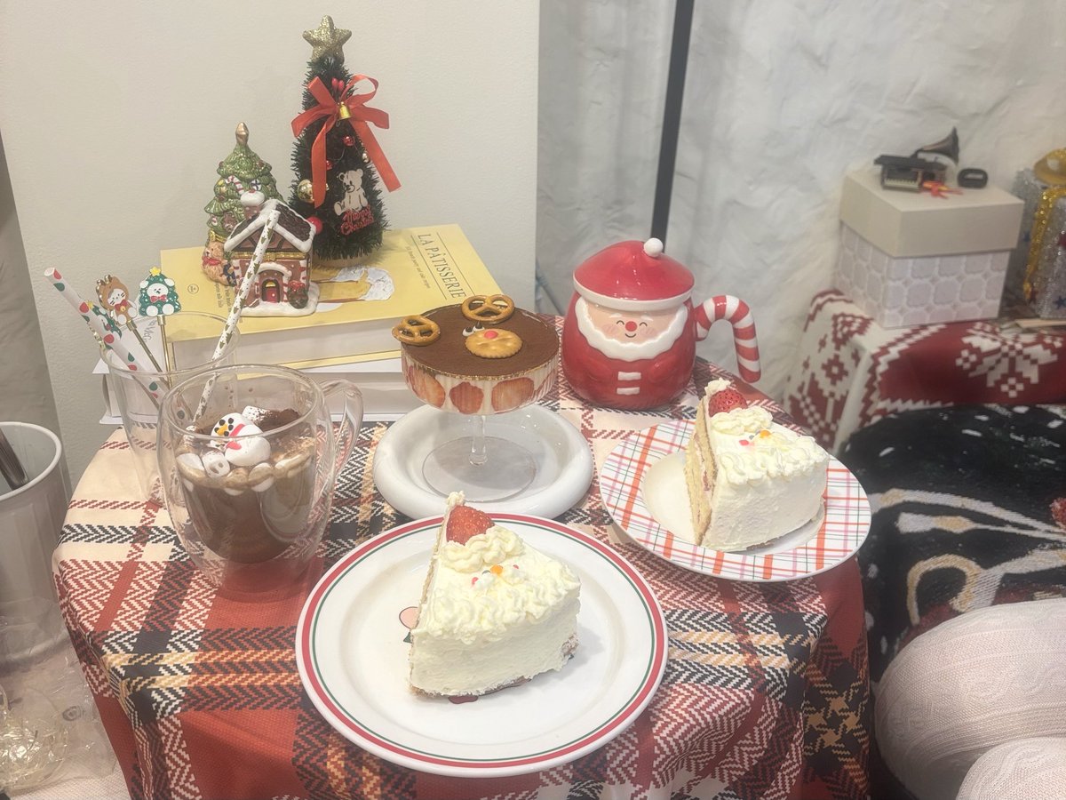 ᴴⁱⁿᵃ tweet media