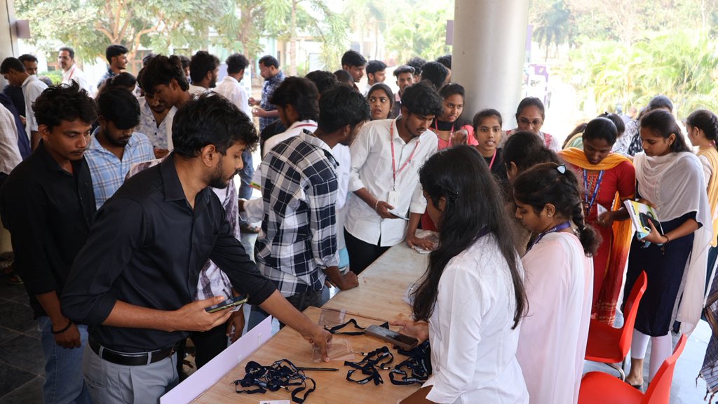 dsvizag's tweet photo. The excitement is building at Digital Summit 2025.
Students and professionals are gathering, connecting, and picking up their badges as the summit opens doors to learning, innovation, and future-ready opportunities.

A great start to an inspiring journey.

#DigitalSummit2025 https://t.co/h69VPa2fS0
