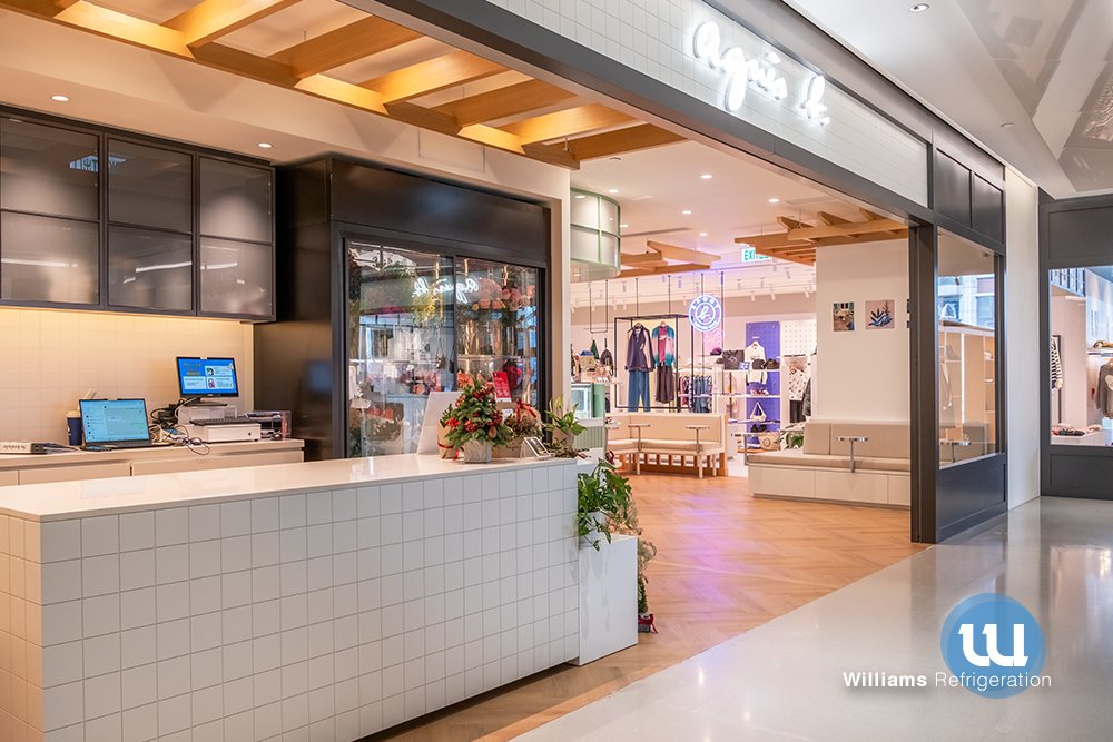 The new agnès b. CAFÉ &amp; FLEURISTE is now open at Kai Tak SNDO, Hong Kong. 🌿
Featuring a Williams Flower Refrigerator at the entrance FLEURISTE section, ensuring precise temperature control to keep every bloom fresh and beautiful.
#williamsrefrigerationhk #chillerfreezer