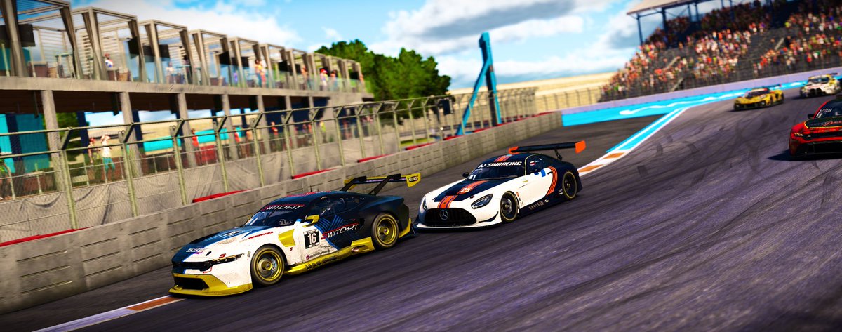 Nuestros pilotos oficiales ya compiten en la Season 1 de <a href="/iRacing/">iRacing</a> , y como no podía ser de otra forma, ¡en el espectacular nuevo circuito de Miami! 🏎💨

Simracers, ¿habéis probado ya este contenido en la temporada?

Contadnos vuestras impresiones. 🔥

#SimRacing #Miami