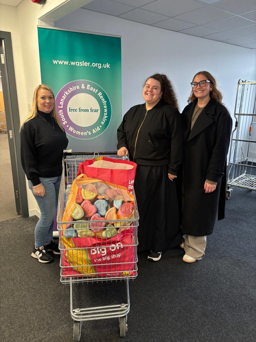 GCULawClinic_'s tweet photo. Winter Donation Drive 2025 - Donation Drop Off 💙

This Christmas season, our Student Directors delivered your generous donations to Women’s Aid South Lanarkshire &amp; East Renfrewshire. 

Thank you everyone who donated and supported this years winter initiative 🙏 https://t.co/g54GpY0QQC