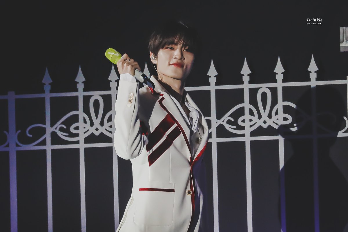 241218 WayV LAND #WayV #웨이션브이 #威神V #XIAOJUN #샤오쥔 #肖俊