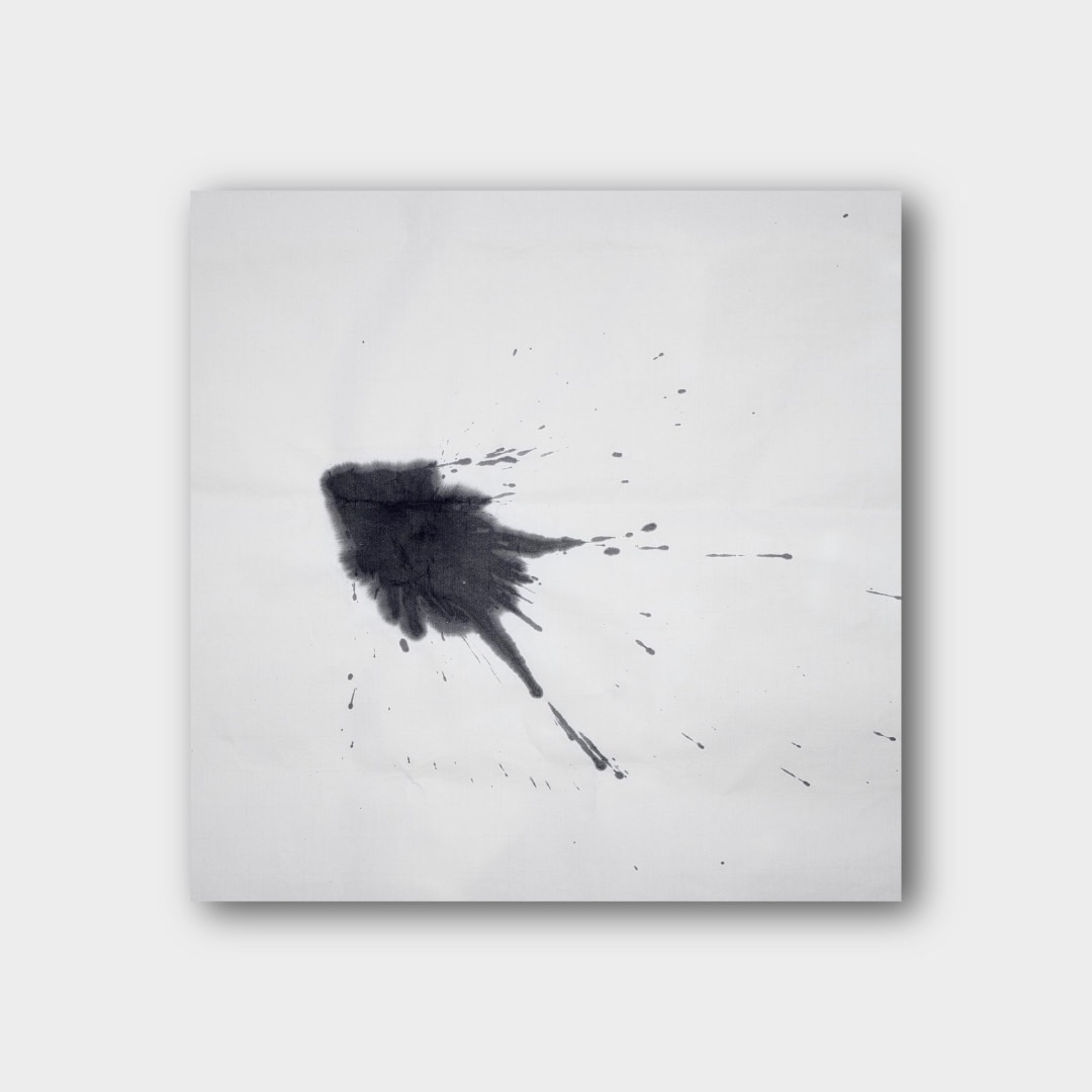 アルバム『句点』
2025年12月31日リリース

2025年4月5日に早稲田大学学生会館で行われたライブの録音。
梅雨が来る前に、この春のこだまを逆さまの空に垂らしてみよう。

Vox/Gt. 向後裕太郎
Gt. 池田安吏
Ba. 岡崎杏音
Dr. 西村康

書: <a href="/koh_crisis/">中野康(a.k.a.バカボン中野/kohbabie)</a>