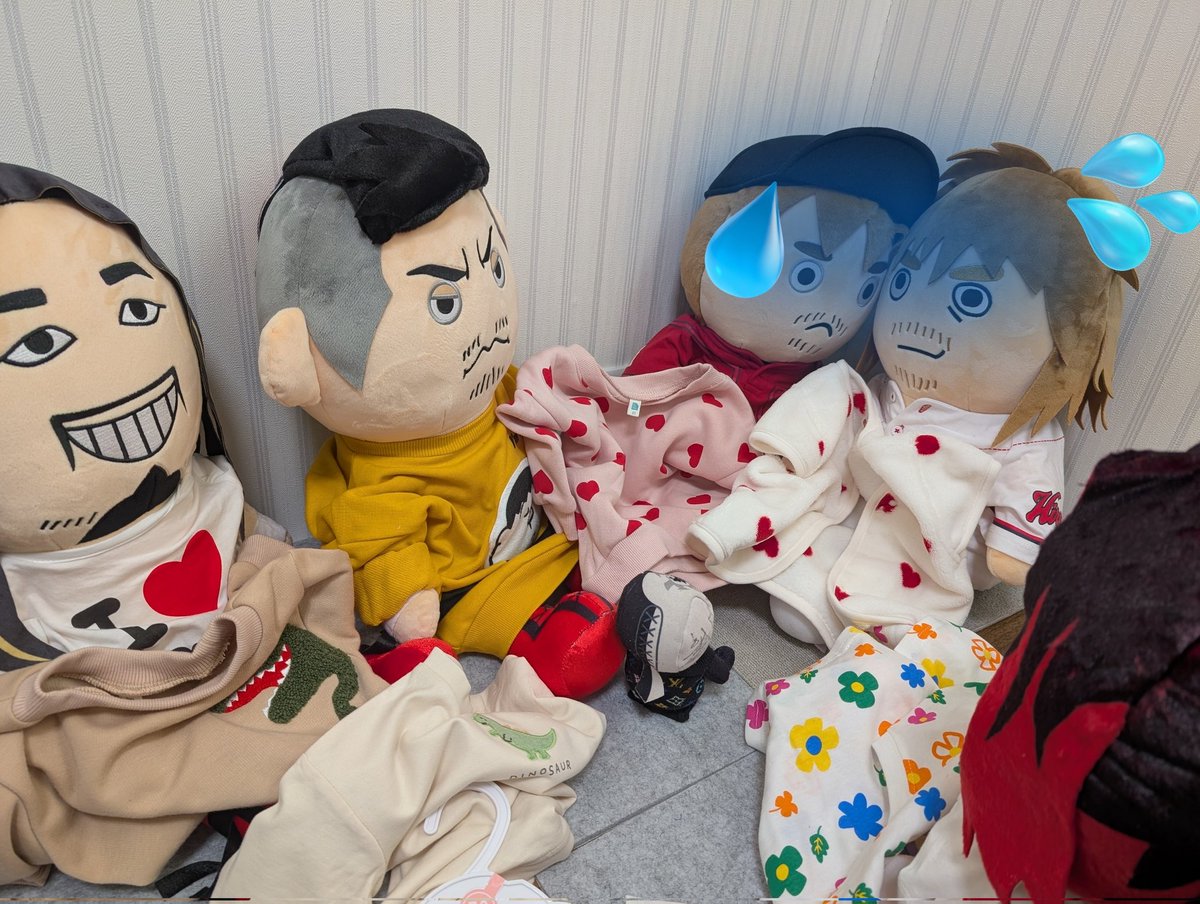 ママ：ムーはカラフルなシャツ！ぴょん悟はピンク好きだったよね