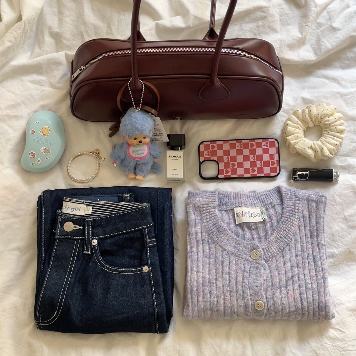 daisy bloom tweet media