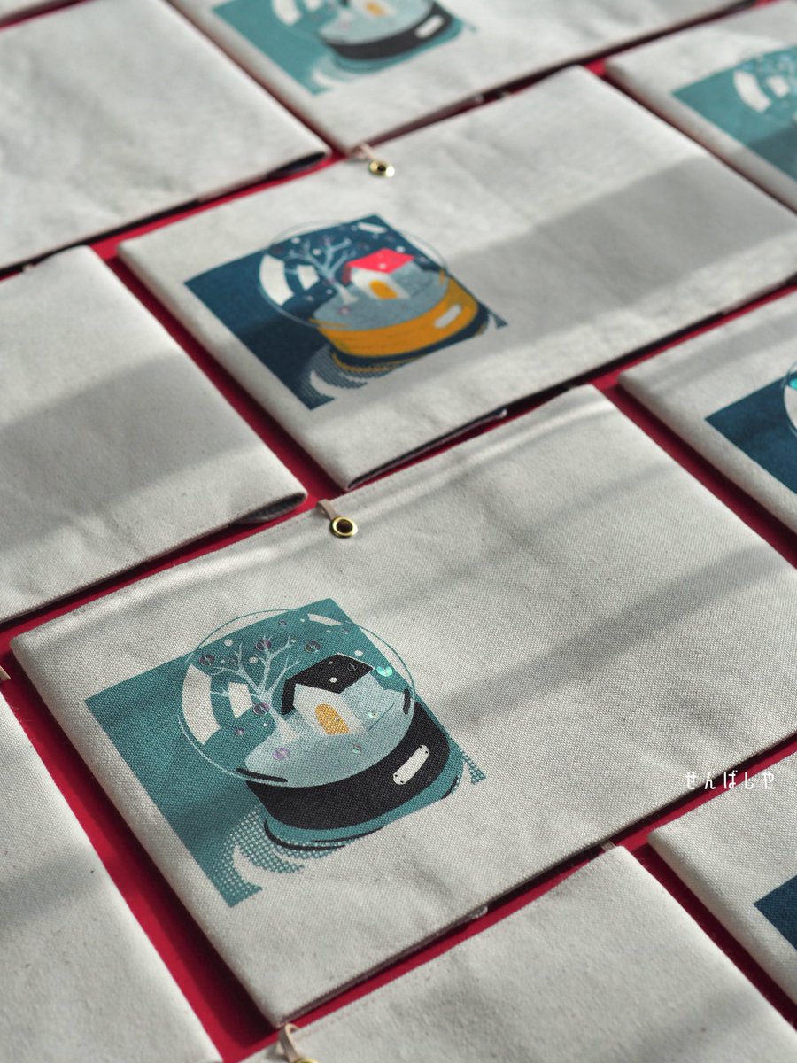 月詠み　スノードームとブックカバー 再販のお知らせ】 改めまして12月20日(土)21:00〜 minneにて ブック