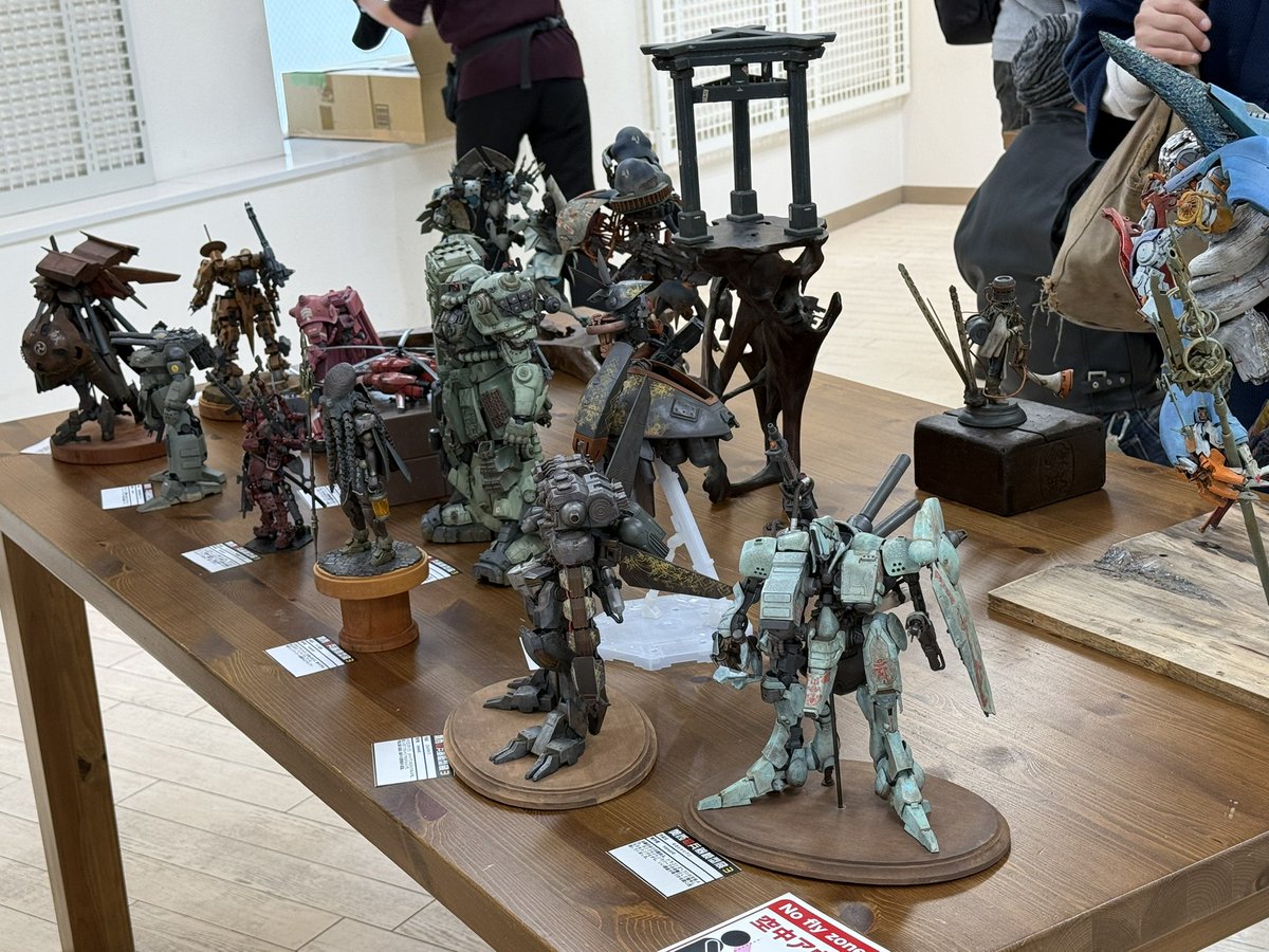 glowingvinyl's tweet photo. 20251213-14 #関西超兵器模型展3 #超模展3 https://t.co/MDwQxePqZ9
