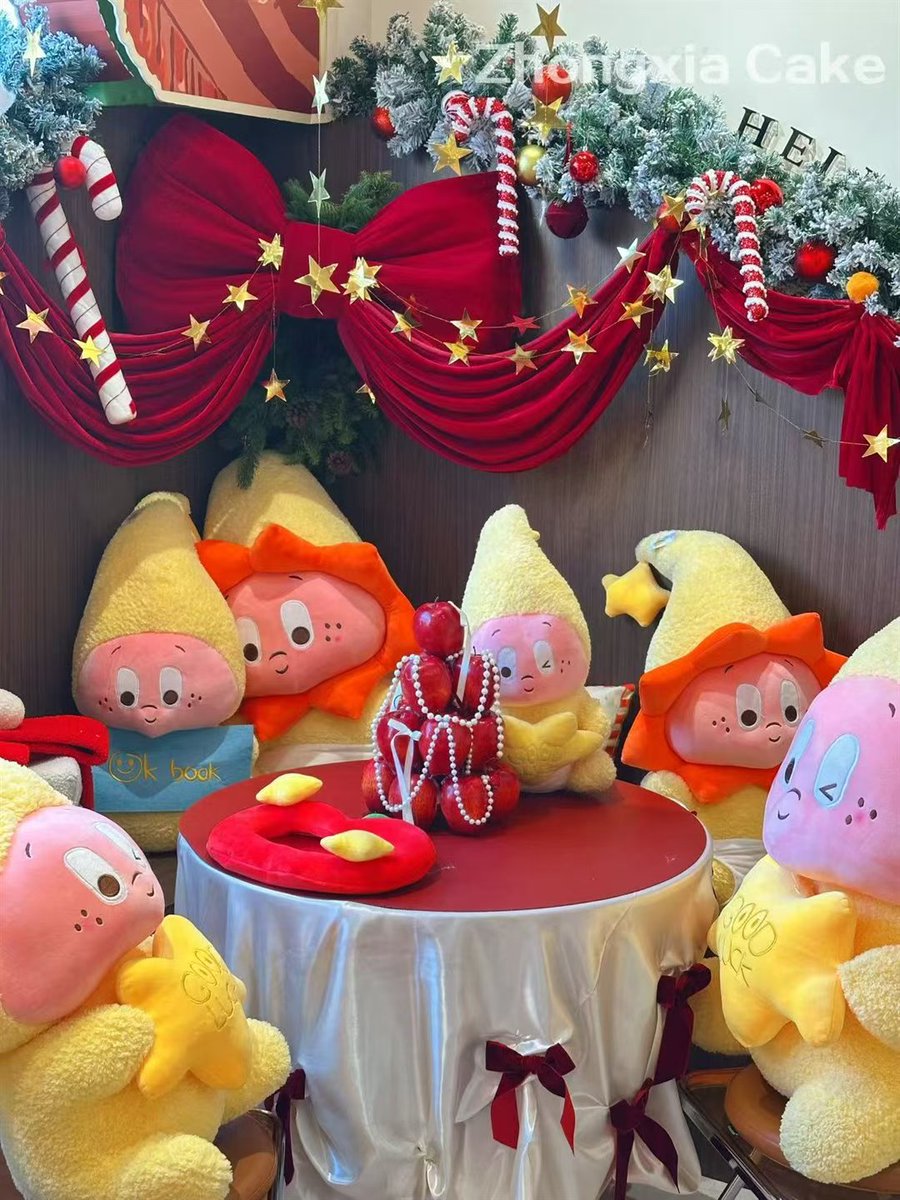 LIN_Zhaoy's tweet image. 节日氛围浓郁，把中西方节日都转化为聚餐吃好吃的哈哈哈哈哈哈哈哈