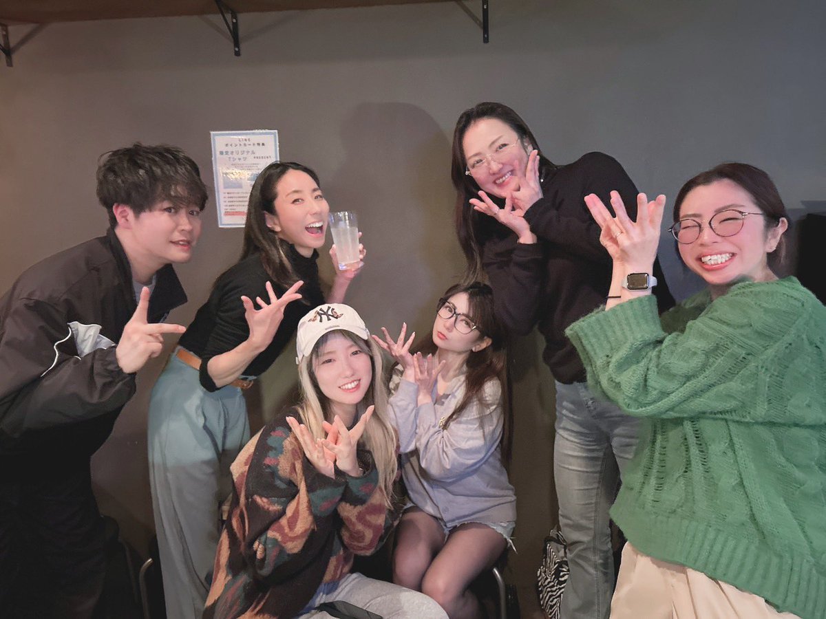 ダンサー忘年会でしたっ！来年もたくさん踊りましょ〜💃