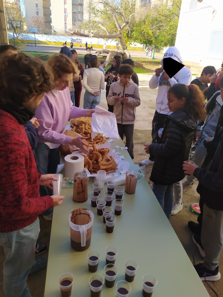 Tradicional chocolatada navideña del #EquipoVieira