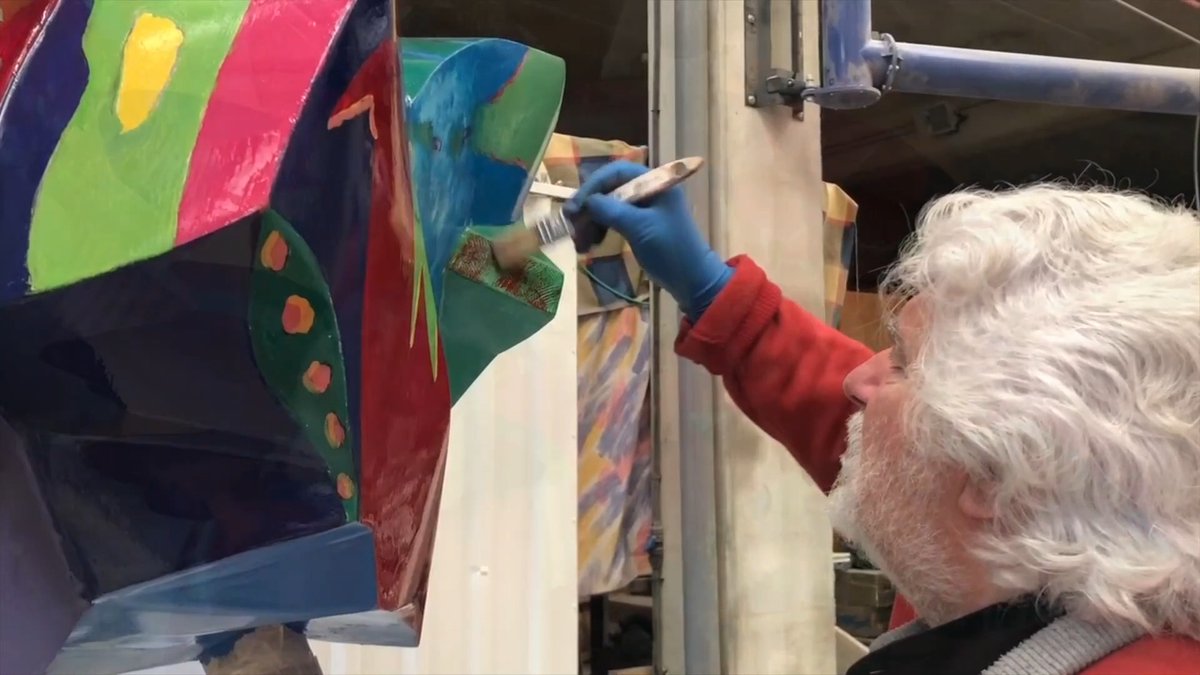 Hoy, Día Nacional de la Esclerosis Múltiple.

Compartimos el video del taller de arteterapia (CEMCAT, 18/12/2019) y la escultura El color de la esperanza de Cristóbal Gabarrón. youtu.be/soWcU6F1ZbU

Arte como compañía, lenguaje y esperanza.
<a href="/cemcat_em/">Cemcat</a> <a href="/XMontalban/">Xavier Montalban</a> #CarmenTur