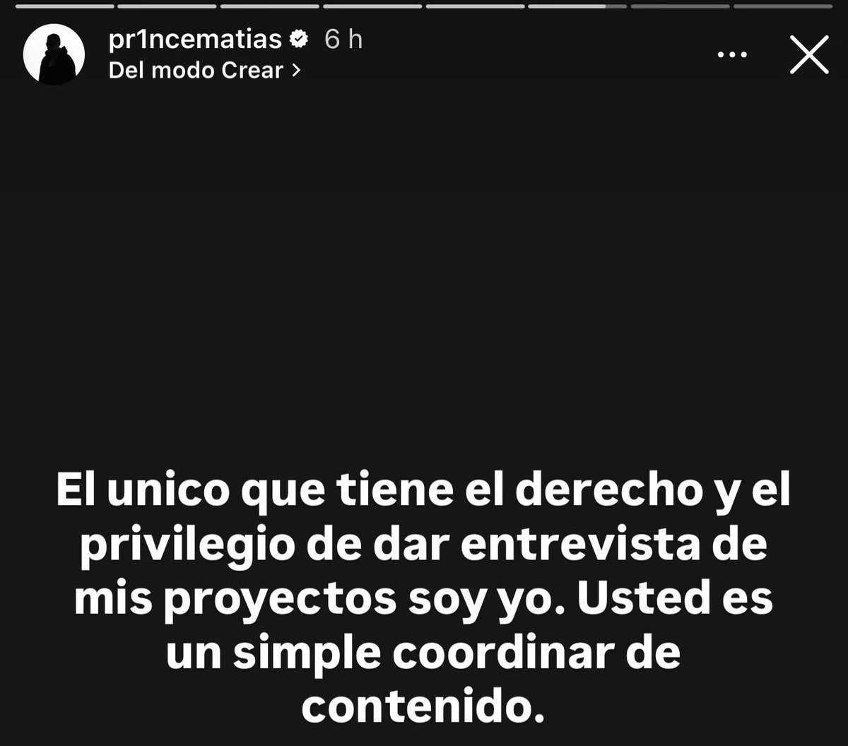 ElNieto04's tweet photo. Ego centralizado → “esto soy yo”.
Narcisismo funcional → necesita reconocimiento constante.
Sesgo de autoatribución → el mérito siempre cae en él.
Miedo a la sustitución → nadie puede brillar más.
Monopolio simbólico → el foco no se comparte. #LaCasaDeAlofoke2 #SLFS https://t.co/L9E5lEEsOF