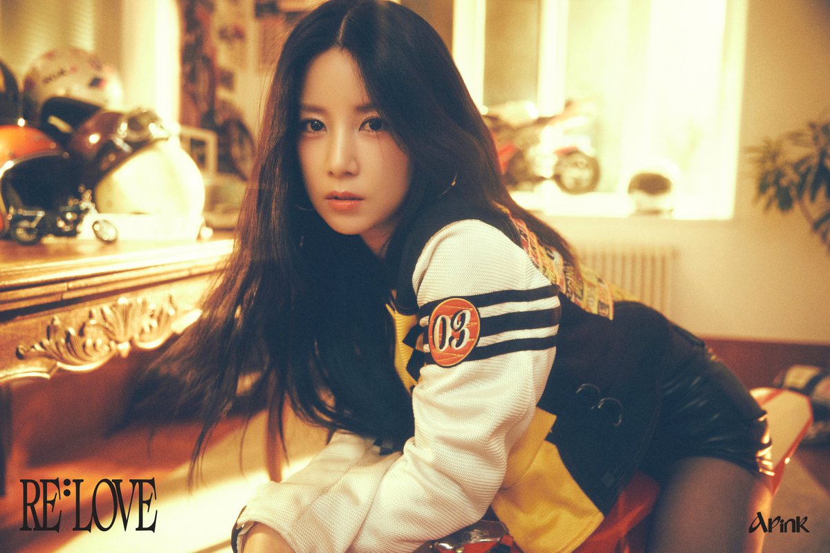 Apink 11th Mini Album [RE : LOVE]
CONCEPT PHOTO #1
MY VER

💞 2026.01.05 MON 6PM (KST)

#에이핑크 #Apink
#박초롱 #초롱 #ChoRong
#RE_LOVE #LoveMeMore