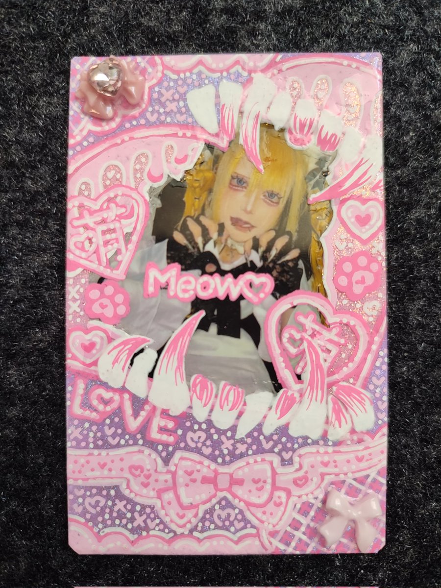 Heute sind die allerersten Deko-Chekis bei mir angekommen. Sie stammen von @Rune_imp von der Gruppe <a href="/uniqueimp_info/">unique imp</a>. Die Chekis sehen fantastisch aus 🥰
Ich werde Mal gucken, ob ich nächstes Jahr auf ein Konzert von ihnen gehen kann