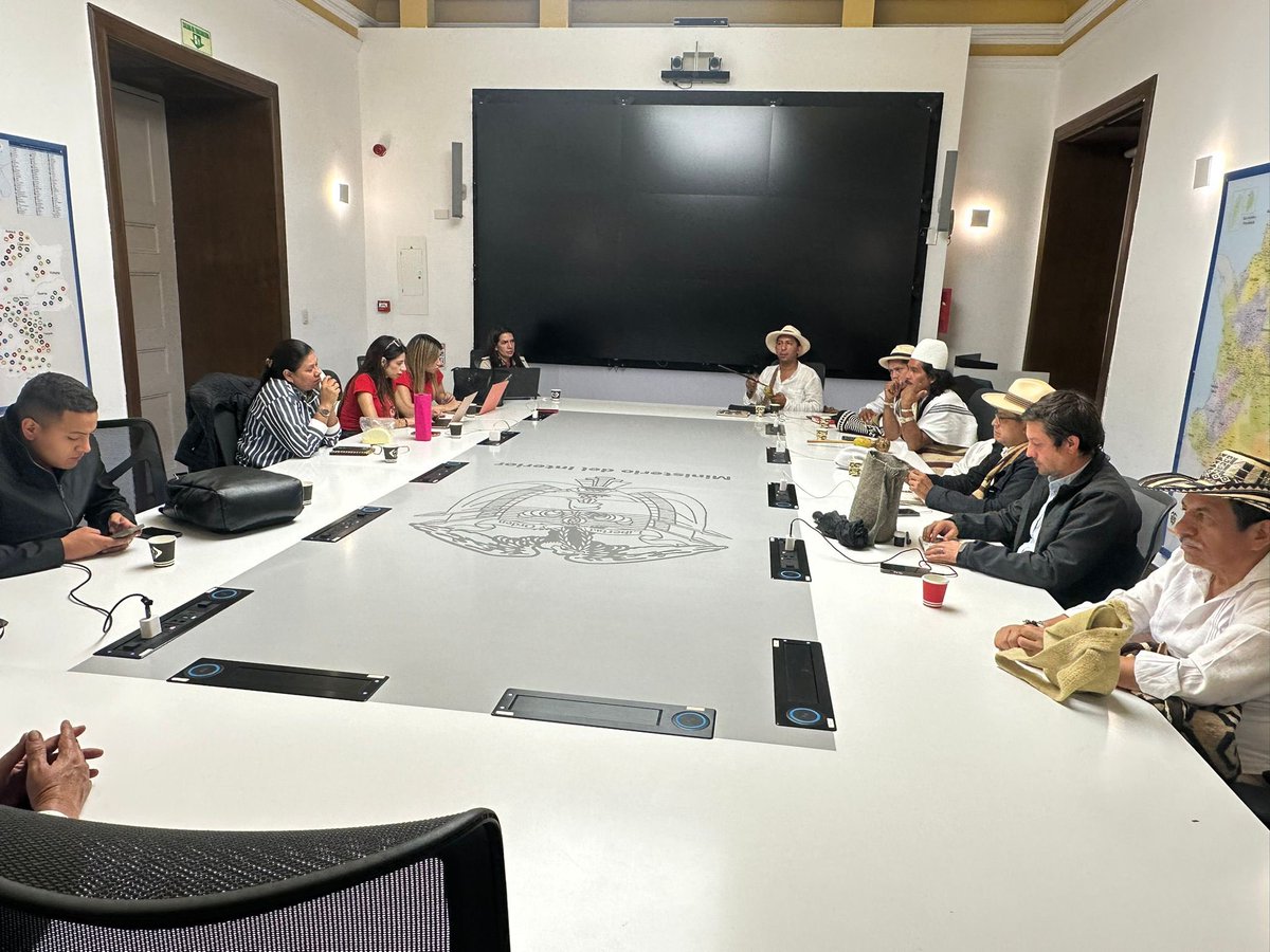 En Bogotá, Autoridades delegados de los Pueblos #SierraNevada y Gobierno Nacional; avanzan en acuerdos para la protección del territorio ancestral, articulación del plan de acción de la Mesa de Línea Negra, Situación DDHH y la ruta del protocolo de relacionamiento con el Estado🕊️