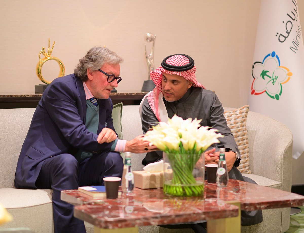 خالد بن سلطان العبدالله الفيصل tweet media