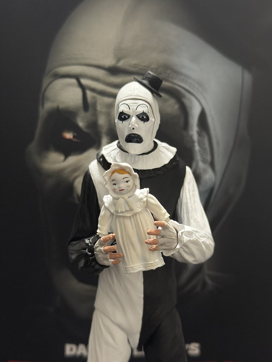 EightataN's tweet image. 酒飲みながらアート君弄ってるけど
これ相当いいぞ、表情パーツ豊富なの最高
テリファー見ながら弄り回そかな